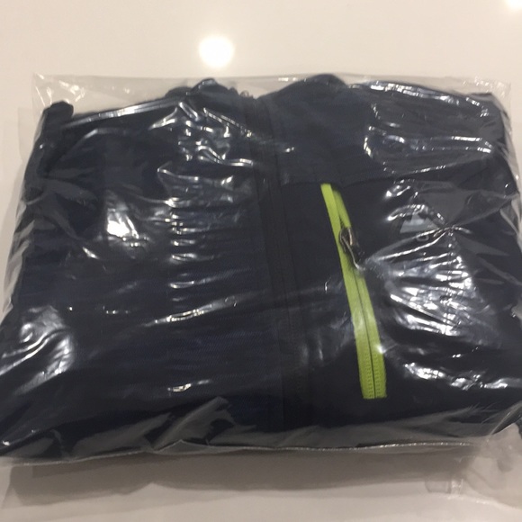 ✅ SOLD Boys 5/6 SNOZU NAVY Hooded Softshell Jacket - Picture 9 of 9